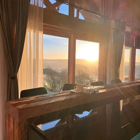 Maja - Altholzchalet In Der Eifel Mit Whirlpool Und Sauna Seiwerath
